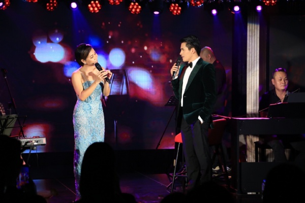 Gặp quán quân Vietnam idol tại phòng trà Sky Lounge